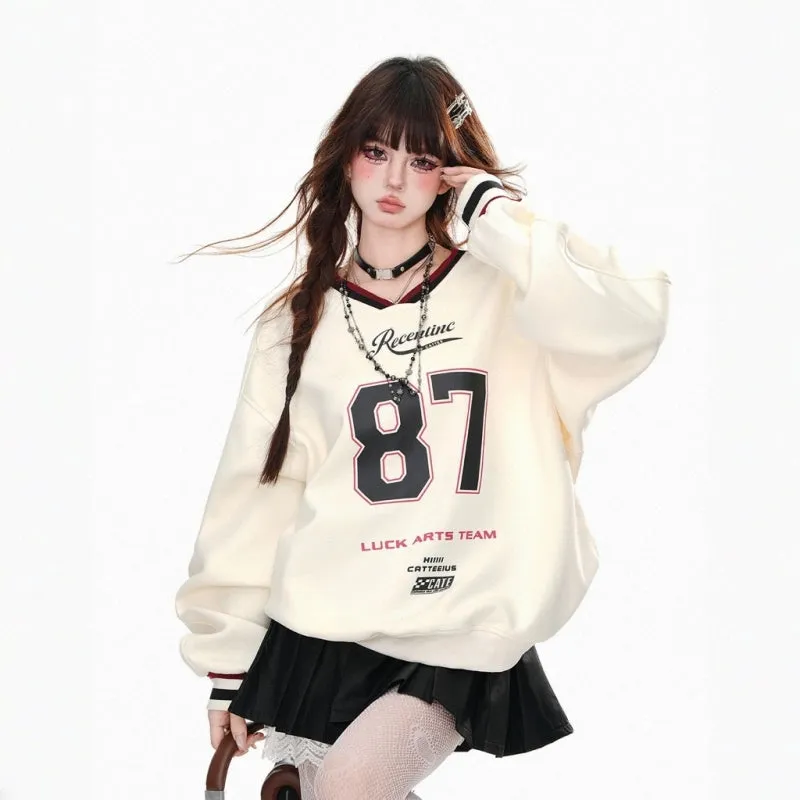 American College Style V-neck Long-Sleeved Sweatshirt