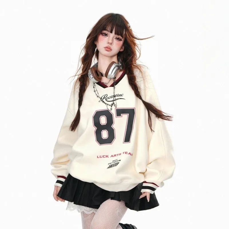 American College Style V-neck Long-Sleeved Sweatshirt