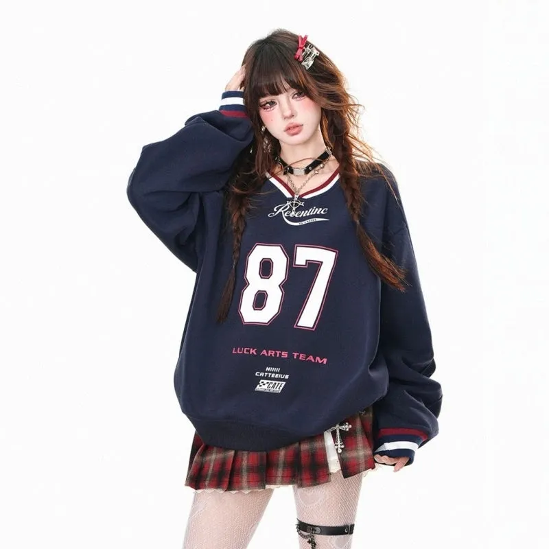 American College Style V-neck Long-Sleeved Sweatshirt