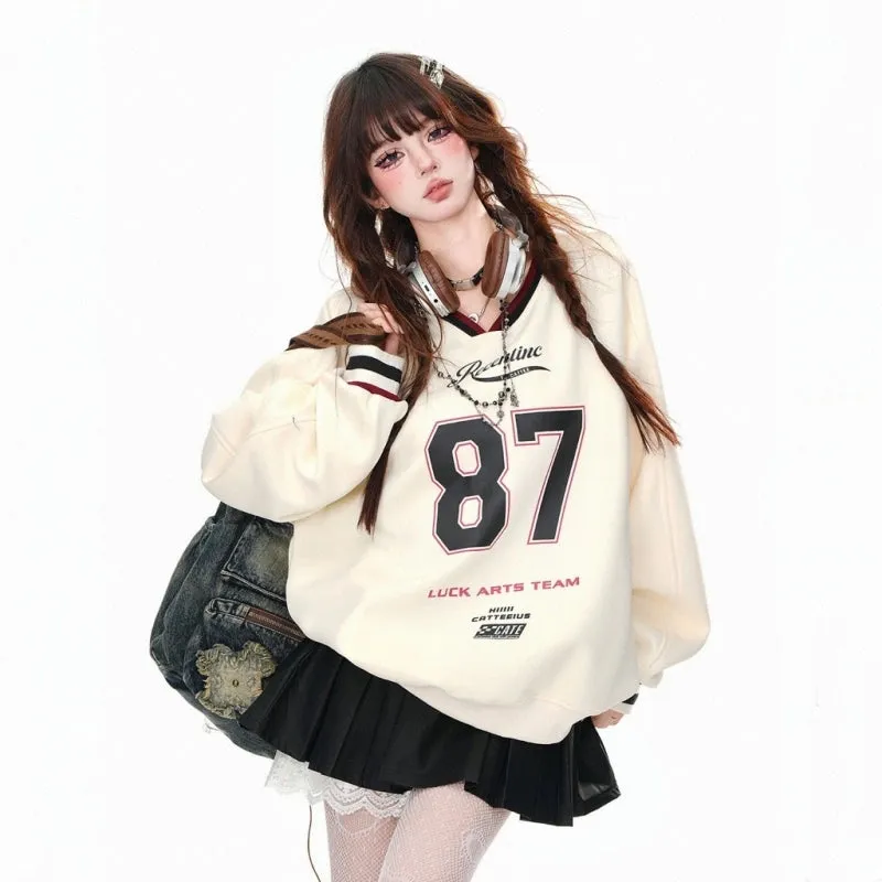 American College Style V-neck Long-Sleeved Sweatshirt