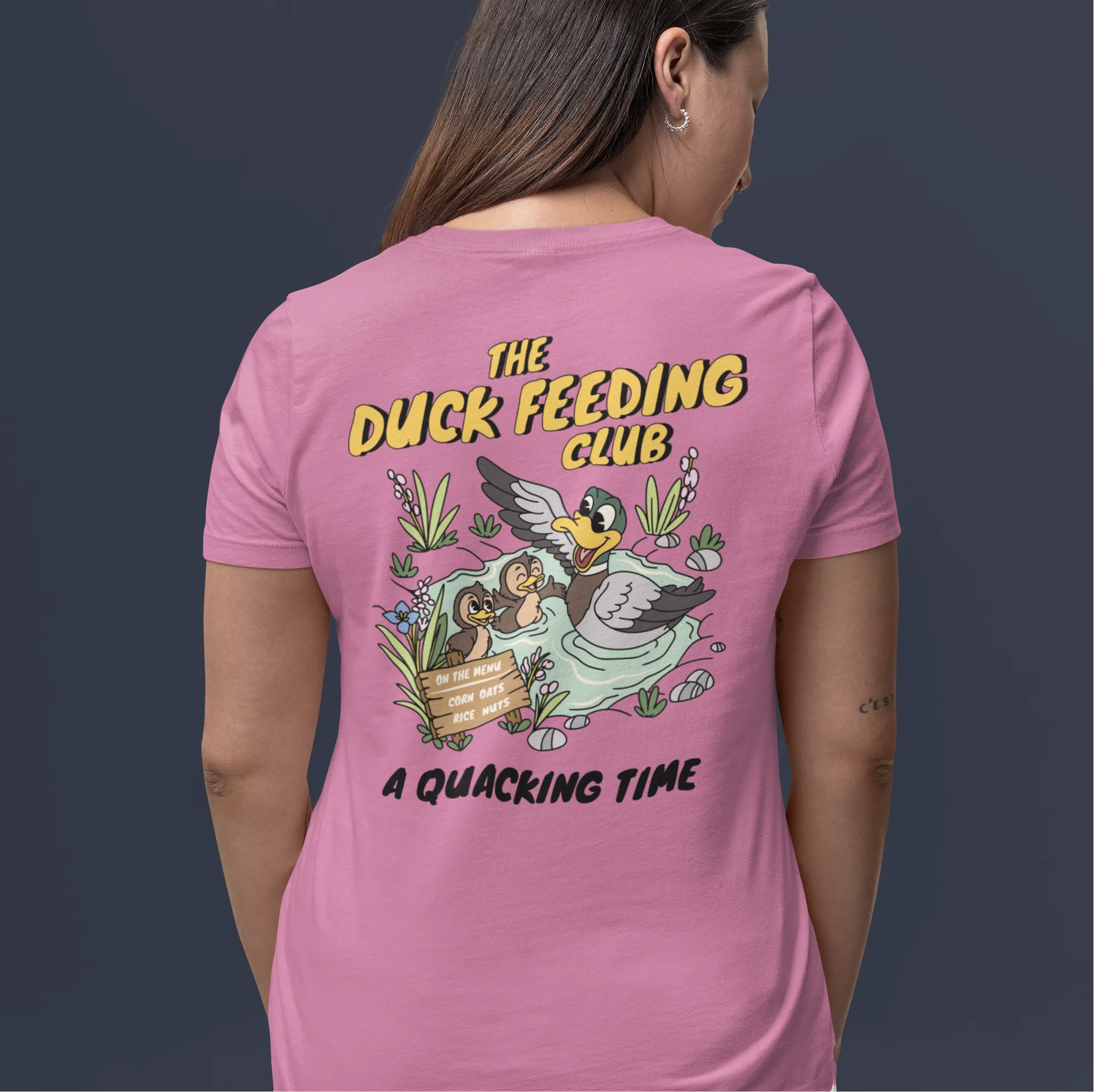 Duck feeding adults t-shirt