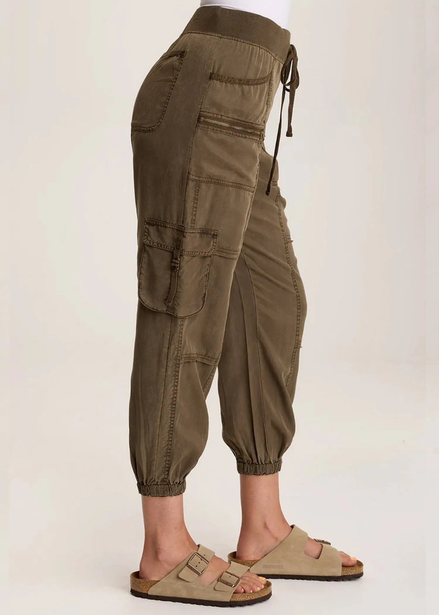 Hansa Twill Cargo Jogger Pant in Westgate - XCVI