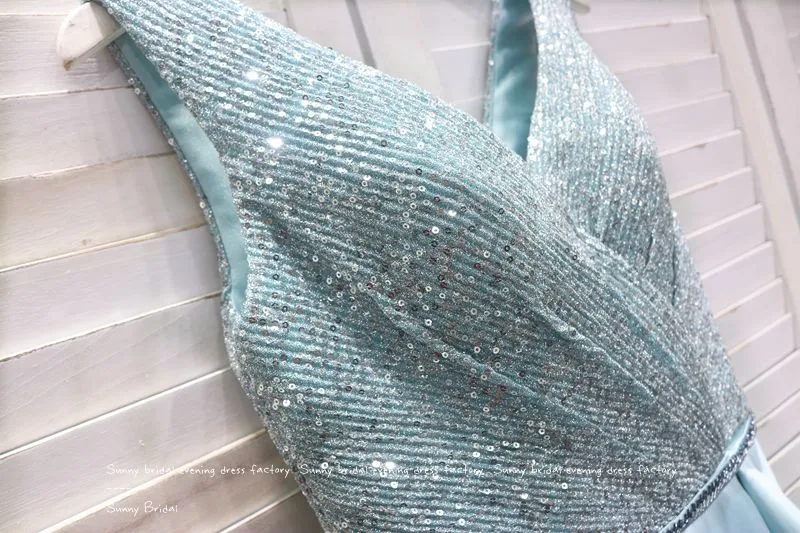 Sexy V Neck Light Blue V Beck Short Prom Dress Semi Formal Cocktail Homecoming Dress with Sequins SP08210